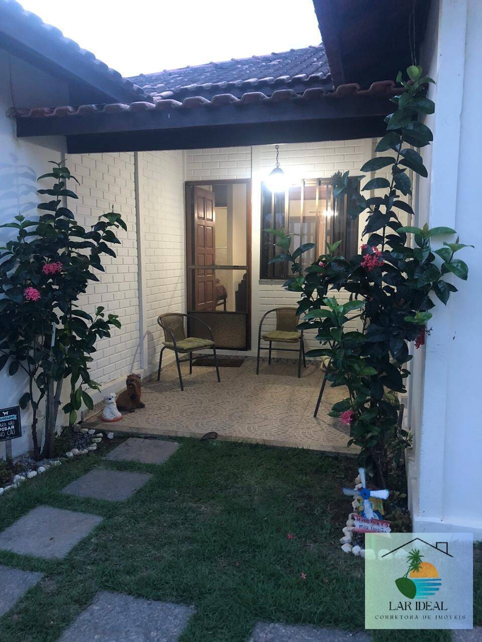 Casa de Condomínio à venda com 3 quartos, 175m² - Foto 4