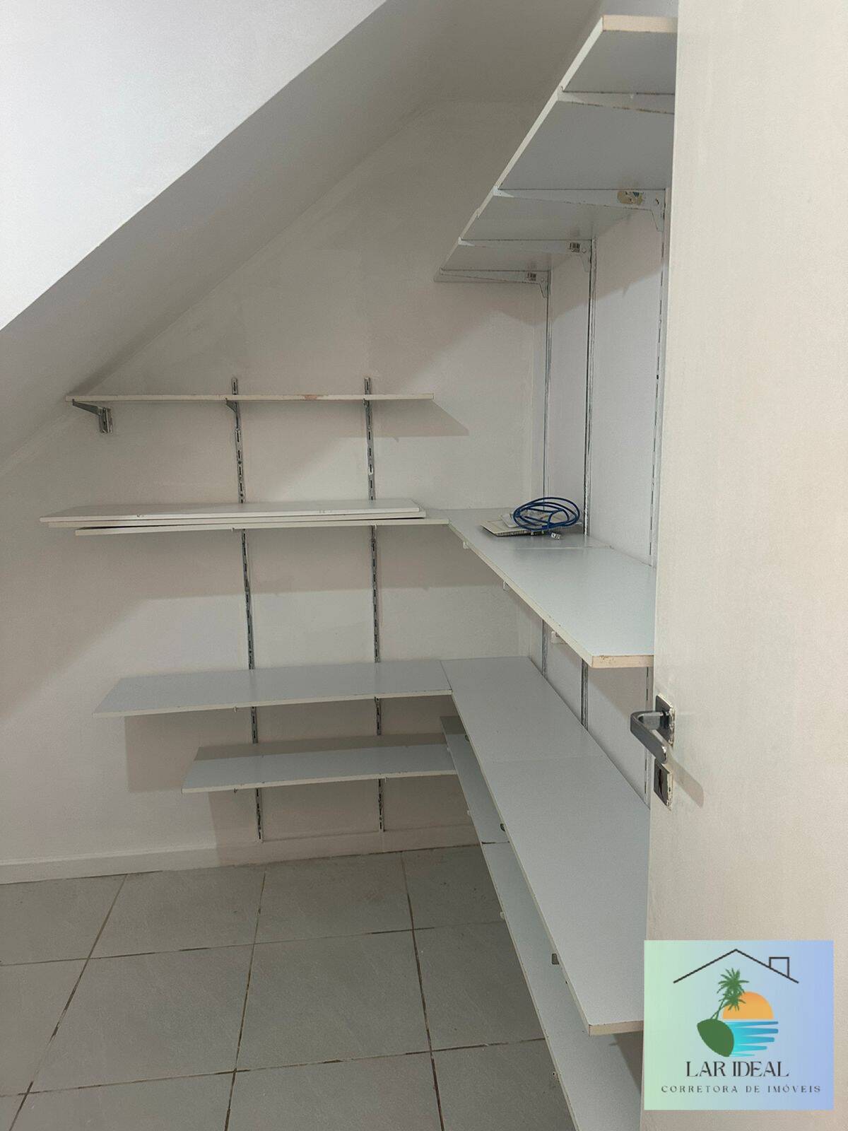 Casa à venda com 2 quartos, 200m² - Foto 13