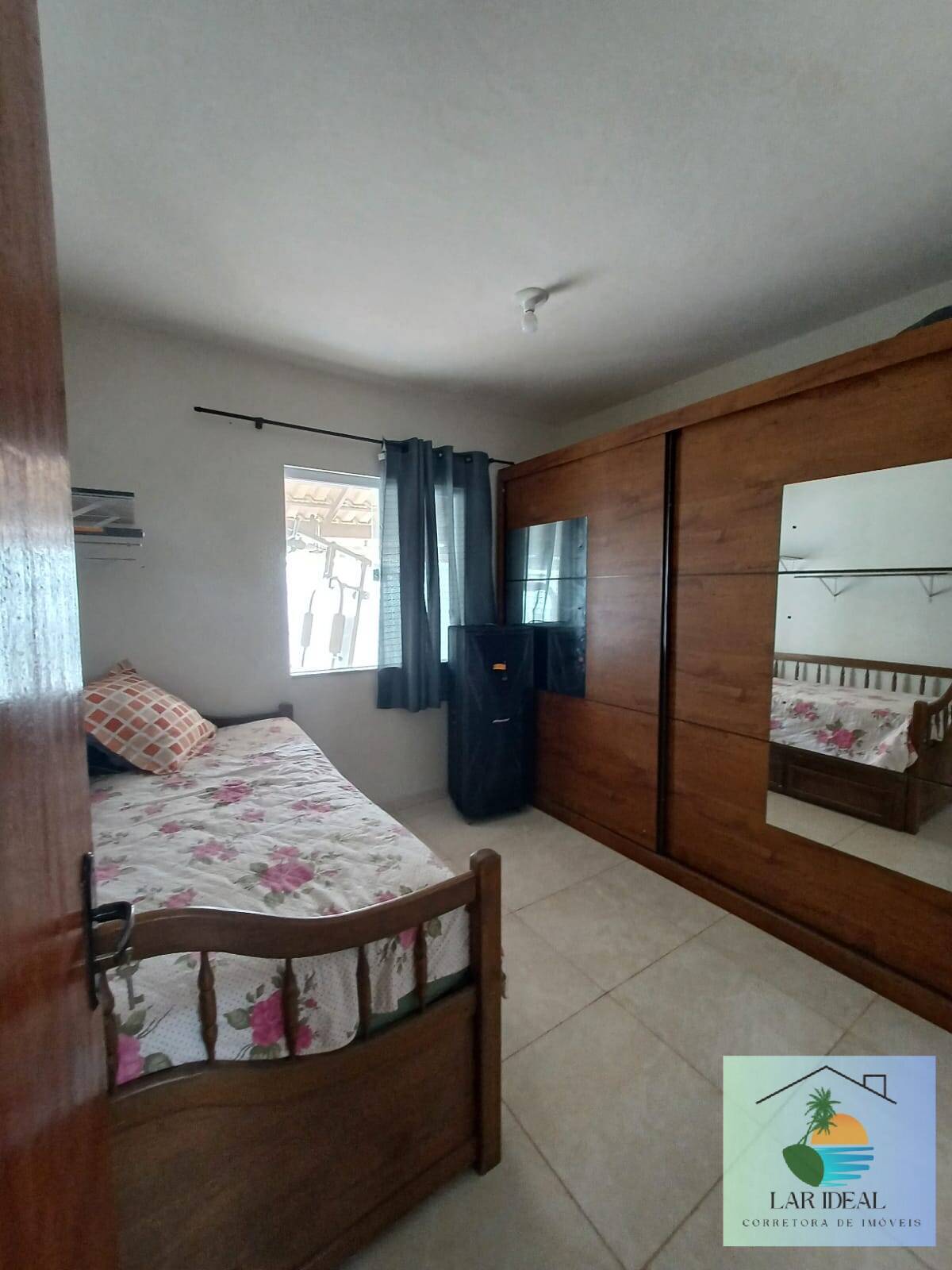 Casa à venda com 2 quartos, 70m² - Foto 14