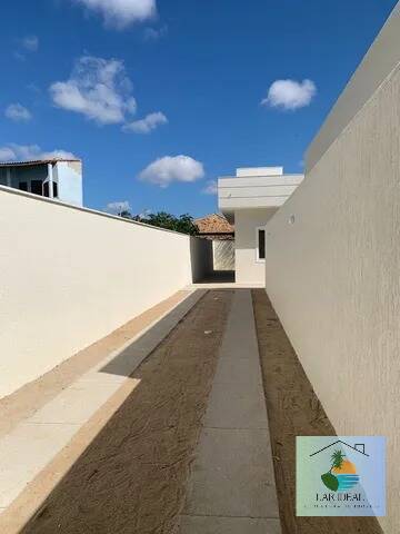 Casa à venda com 2 quartos, 60m² - Foto 4