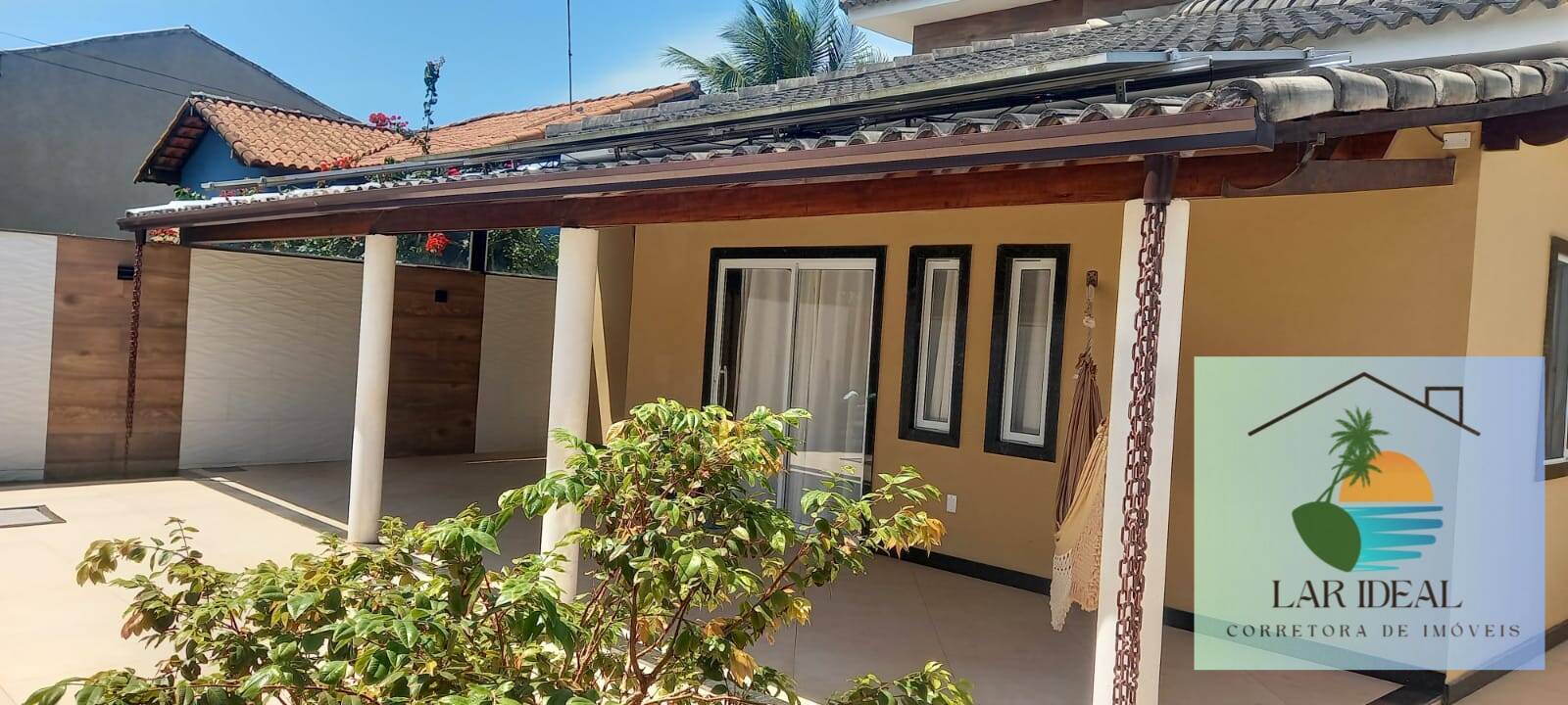 Casa à venda com 3 quartos, 110m² - Foto 1