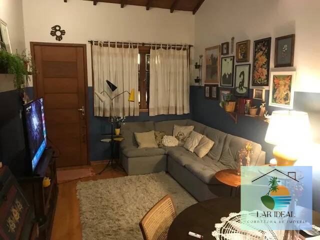 Casa à venda com 2 quartos, 140m² - Foto 2