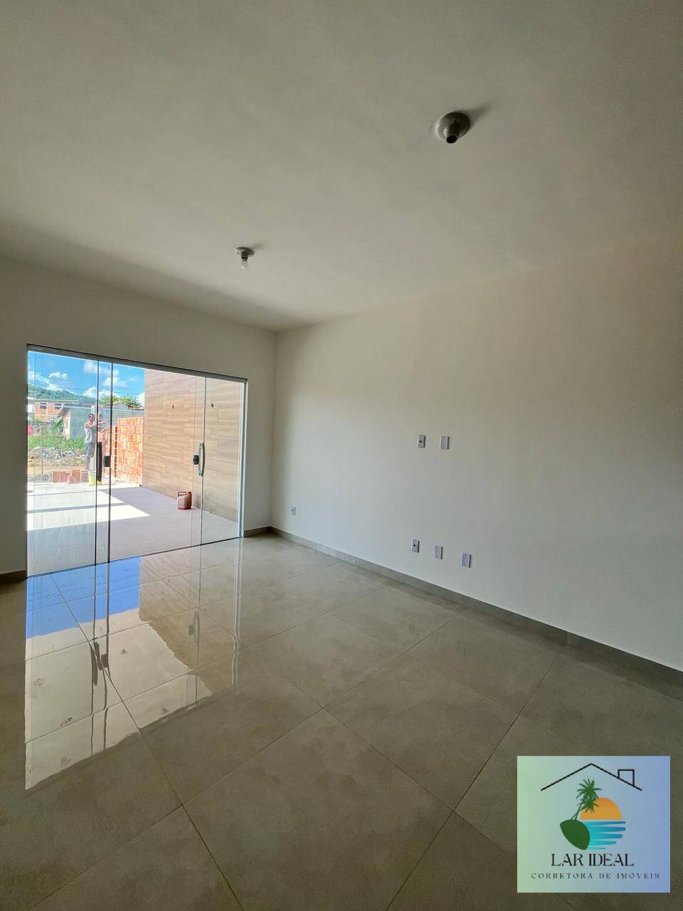 Casa à venda com 2 quartos, 81m² - Foto 7