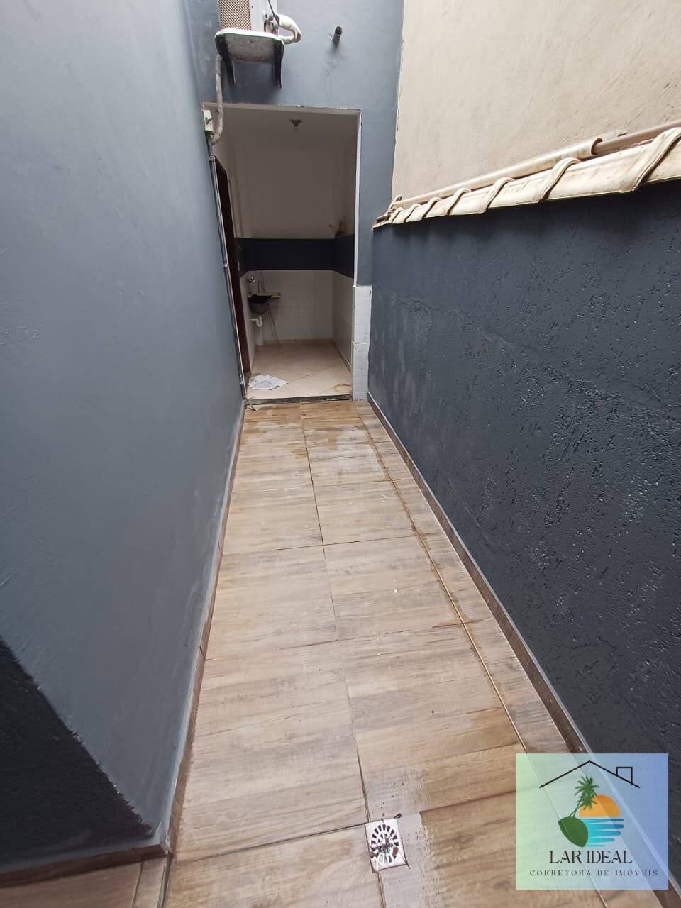 Casa à venda com 2 quartos, 70m² - Foto 18