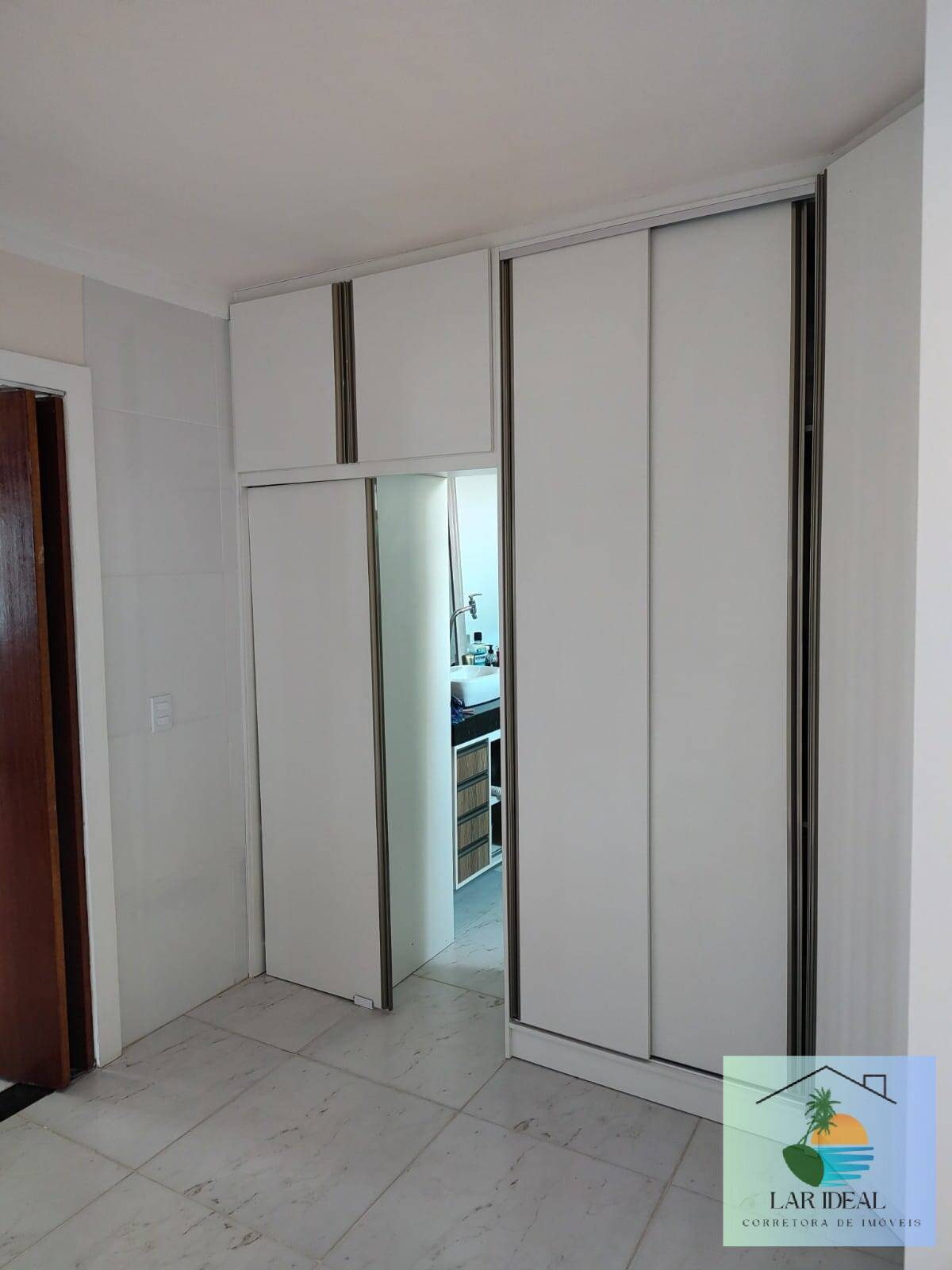 Casa à venda com 2 quartos, 2300m² - Foto 24