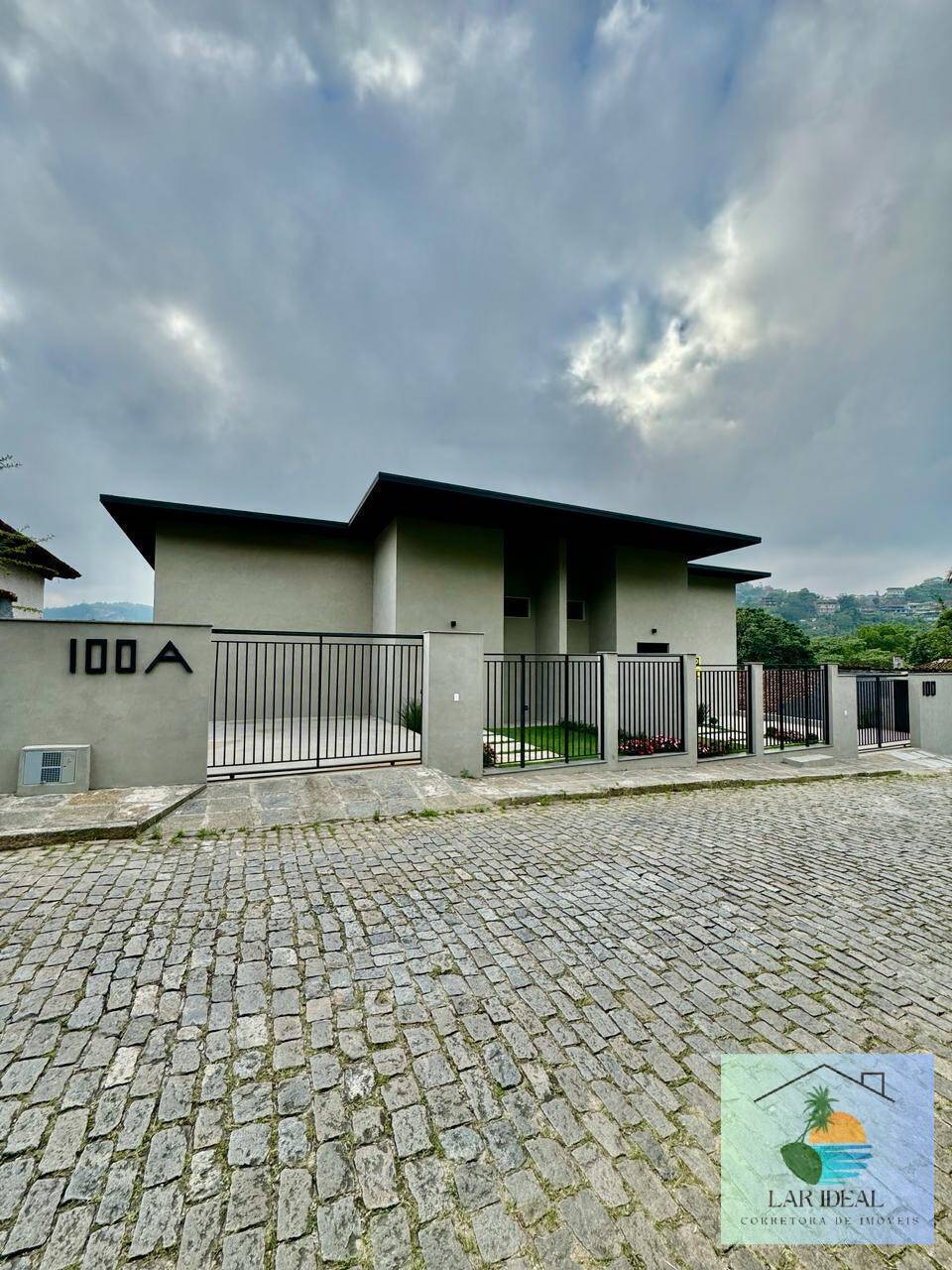 Casa à venda com 3 quartos, 400m² - Foto 3