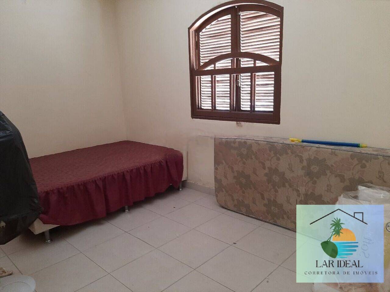 Casa à venda com 4 quartos, 300m² - Foto 12