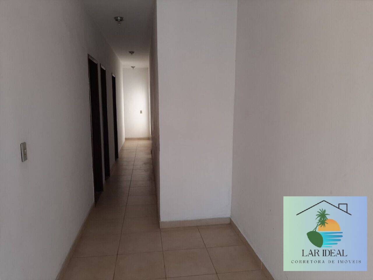 Casa à venda com 4 quartos, 300m² - Foto 9