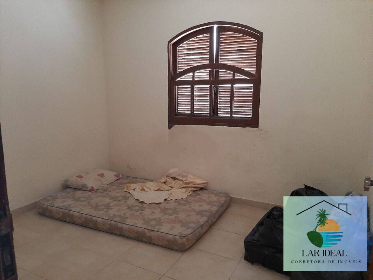 Casa à venda com 4 quartos, 300m² - Foto 13