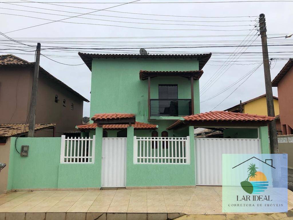 Casa à venda com 4 quartos, 198m² - Foto 1