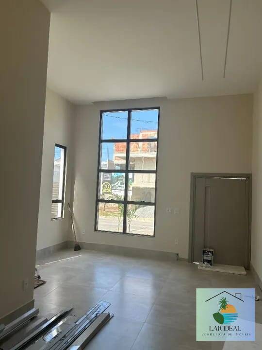 Casa à venda com 3 quartos, 300m² - Foto 3