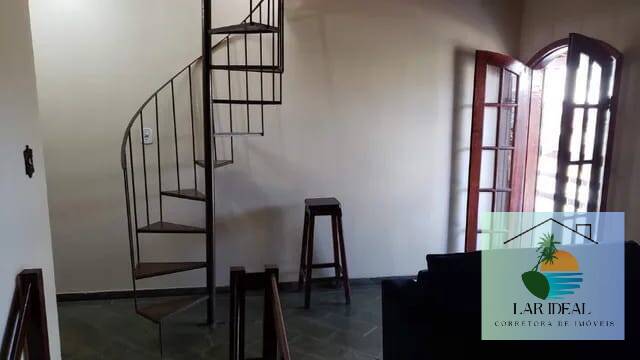 Casa à venda com 4 quartos, 300m² - Foto 8