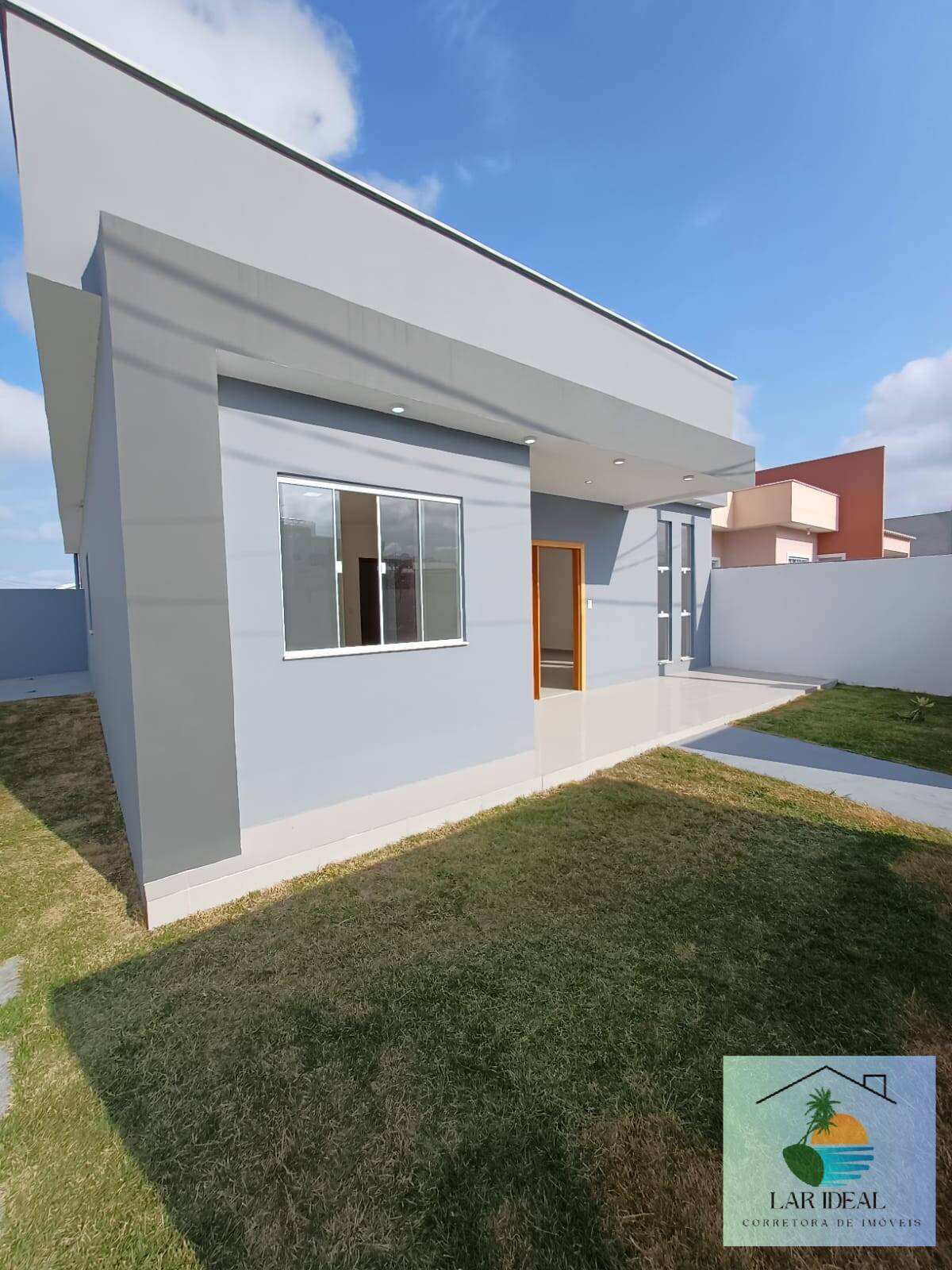 Casa à venda com 3 quartos, 180m² - Foto 2