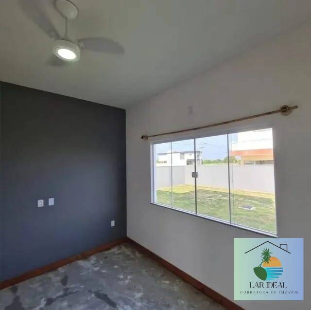 Casa à venda com 4 quartos, 202m² - Foto 2