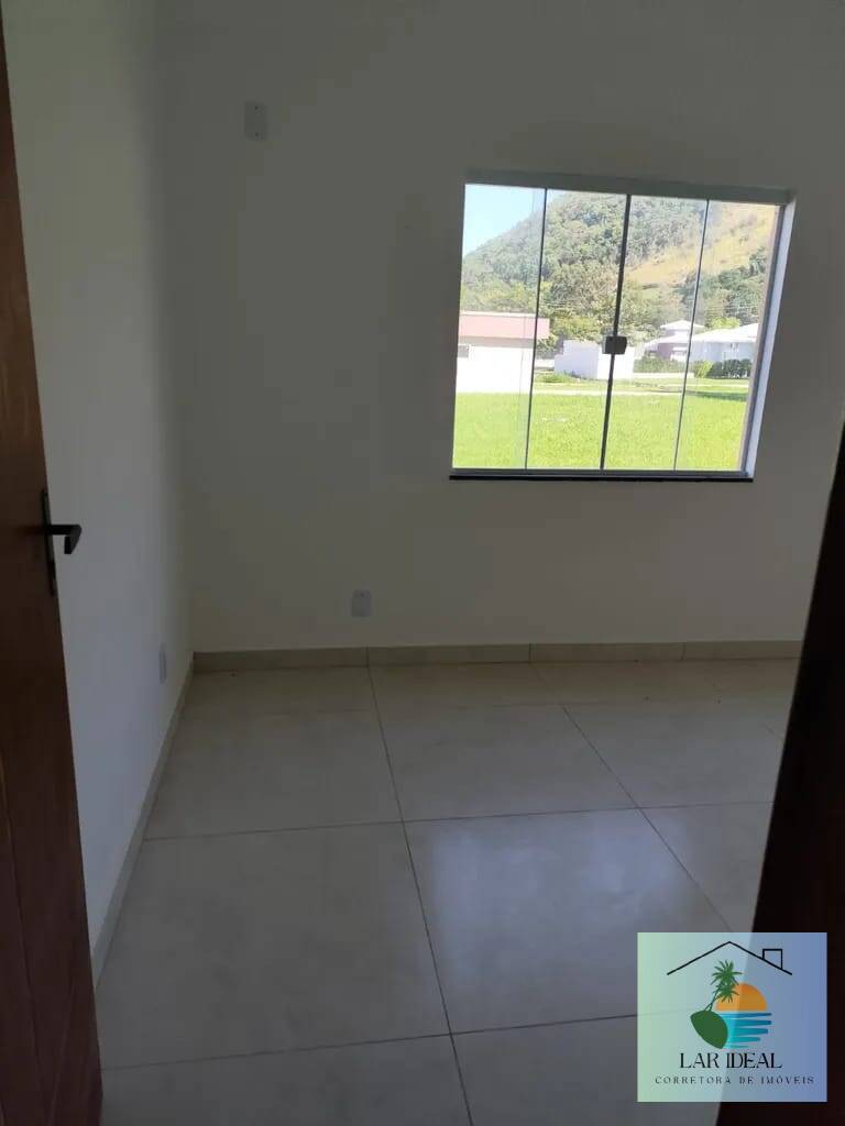 Casa à venda com 3 quartos, 121m² - Foto 8