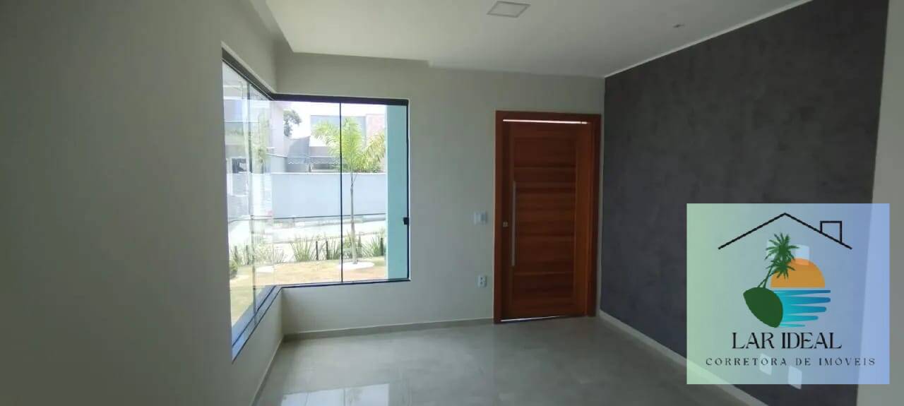 Casa à venda com 3 quartos, 100m² - Foto 4