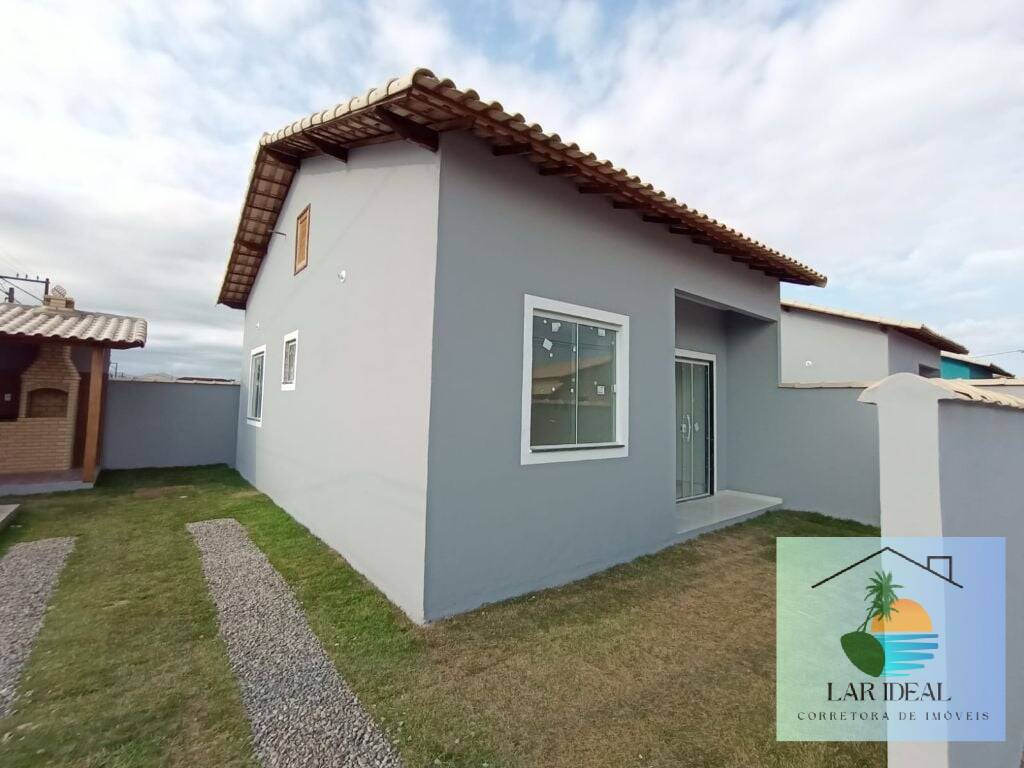 Casa à venda com 2 quartos, 56m² - Foto 2