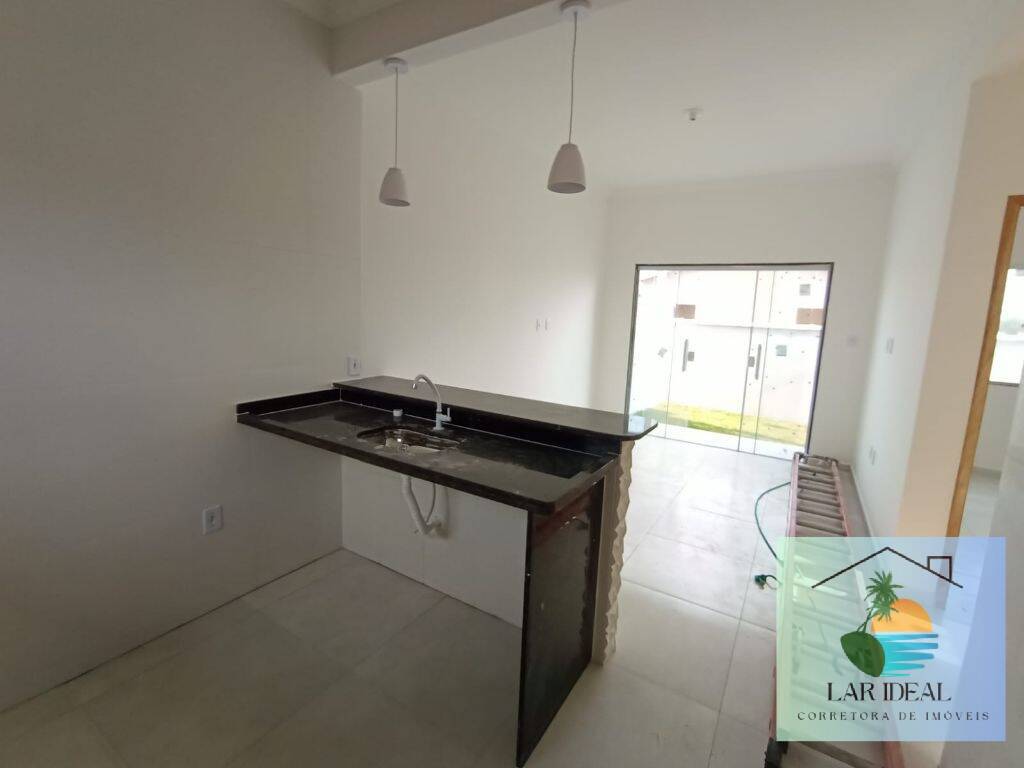 Casa à venda com 2 quartos, 56m² - Foto 13