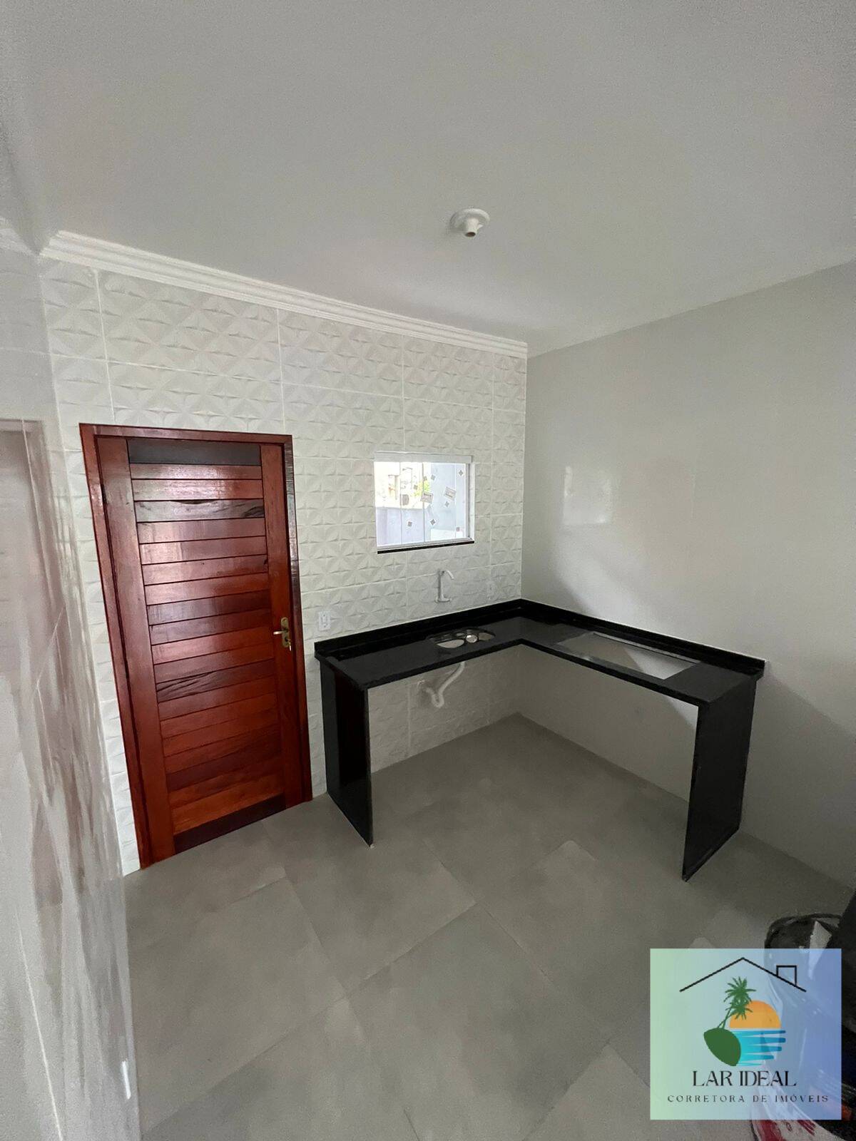 Casa à venda com 2 quartos, 67m² - Foto 8