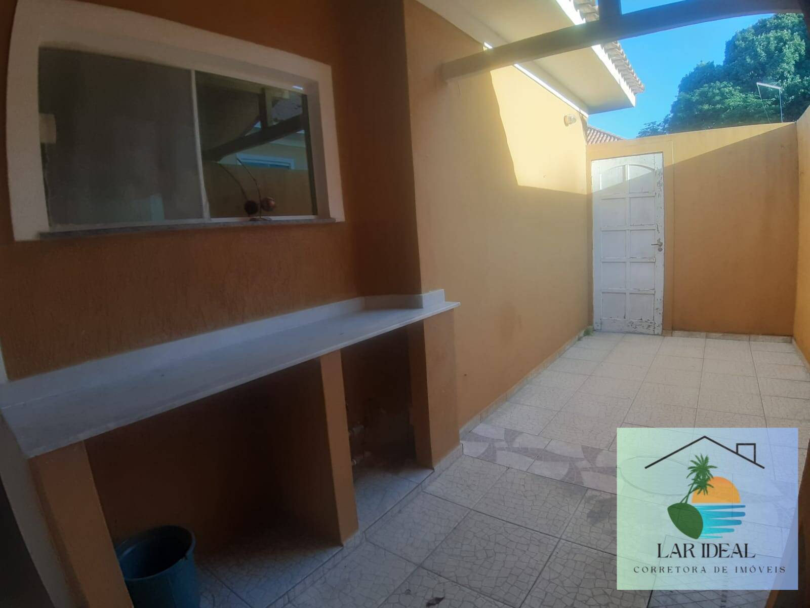 Casa à venda com 2 quartos, 65m² - Foto 12