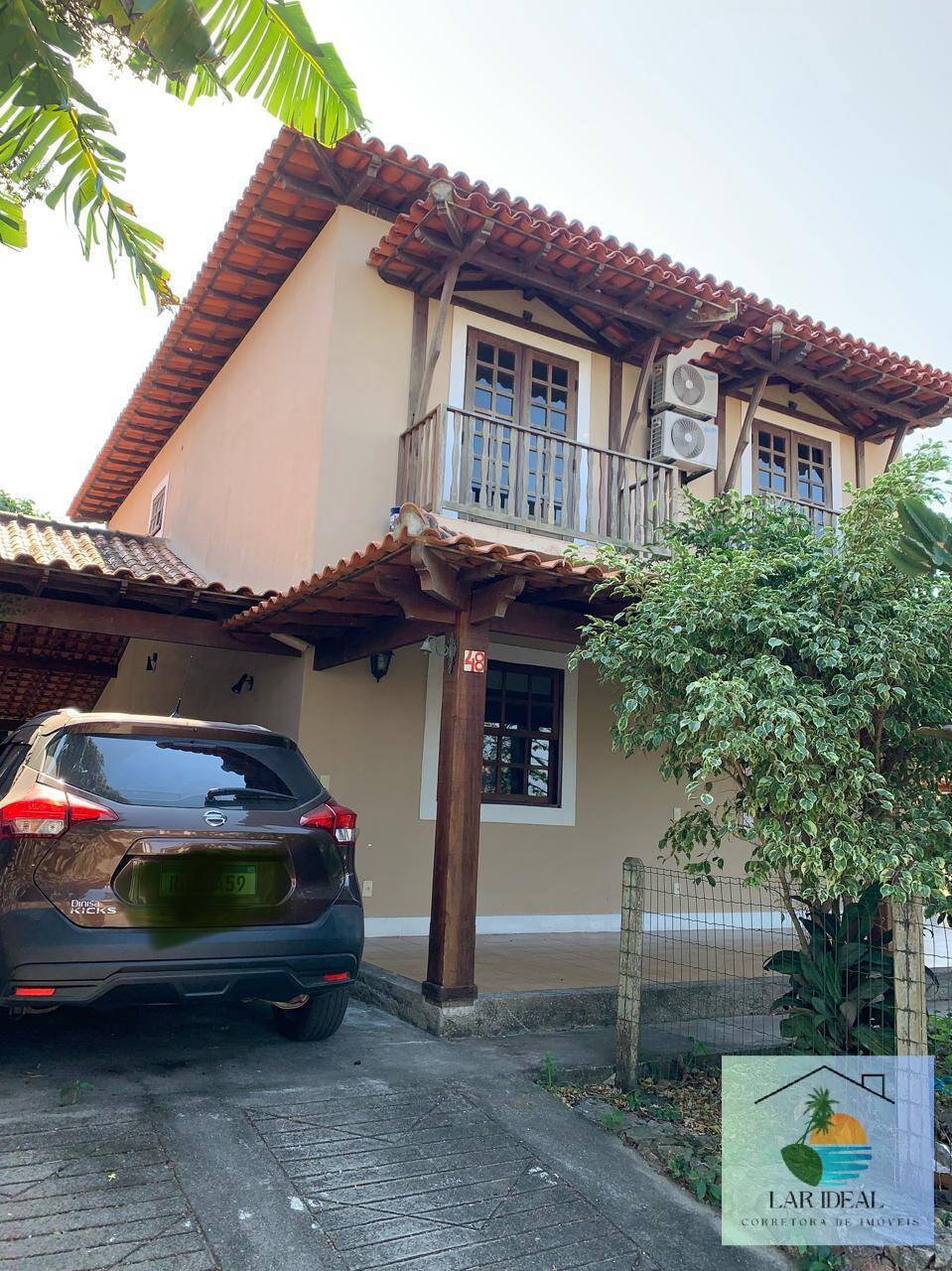 Casa à venda com 4 quartos, 270m² - Foto 1