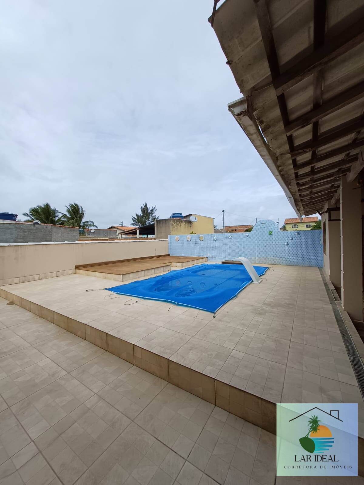 Casa à venda com 3 quartos, 360m² - Foto 3