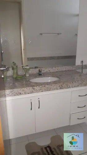 Apartamento para alugar com 4 quartos, 200m² - Foto 14