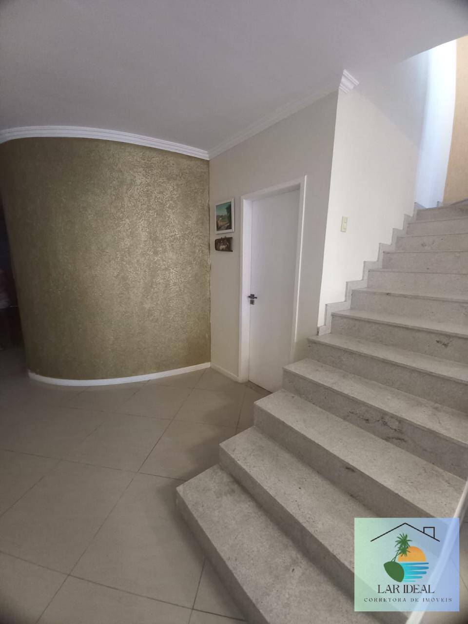 Casa à venda com 3 quartos, 225m² - Foto 6