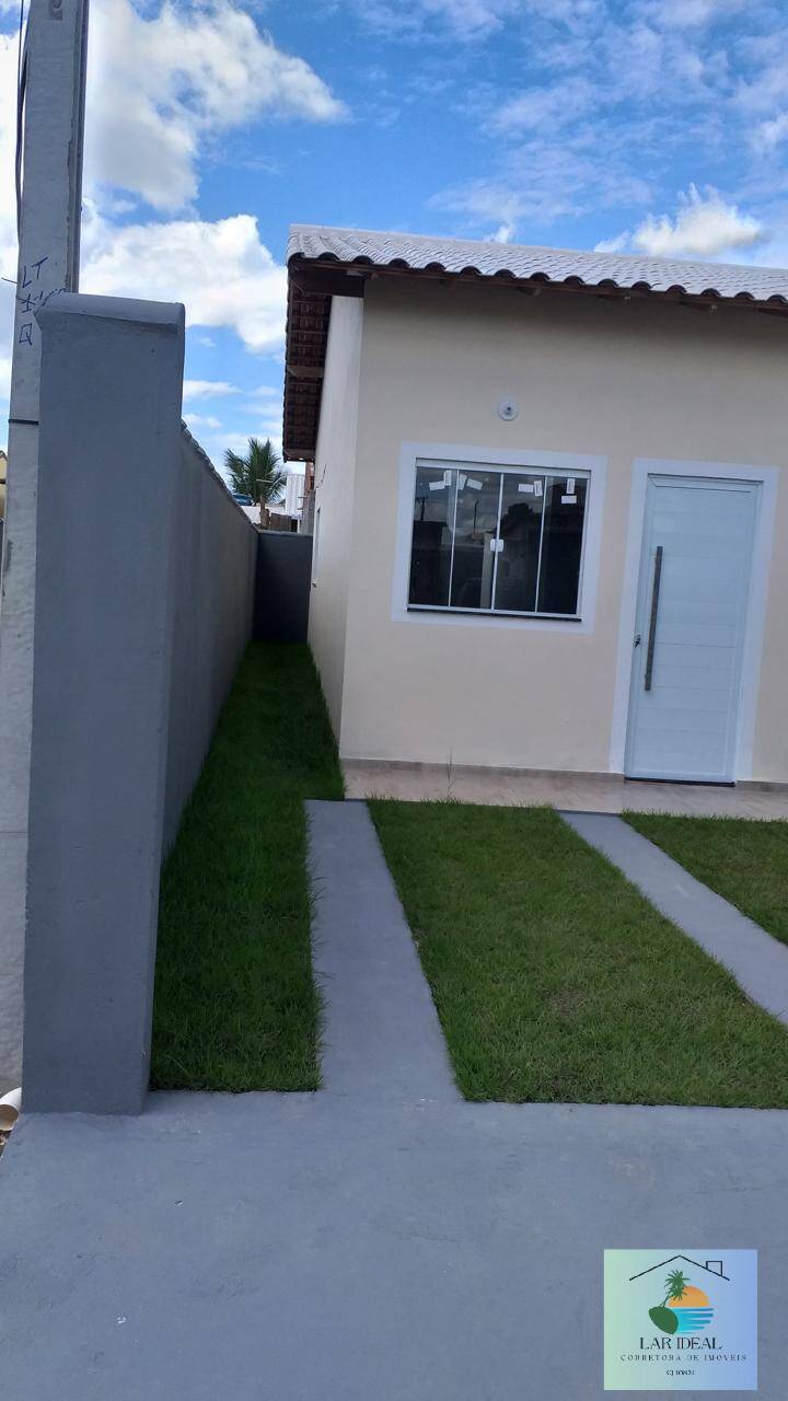 Casa à venda com 2 quartos, 66m² - Foto 2