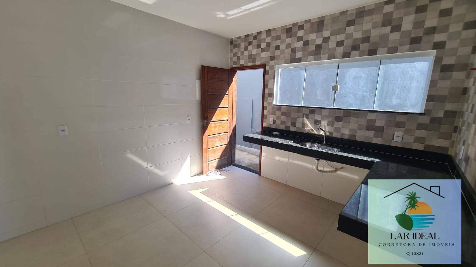 Casa à venda com 3 quartos, 95m² - Foto 12