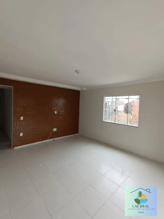 Casa à venda com 2 quartos, 120m² - Foto 2