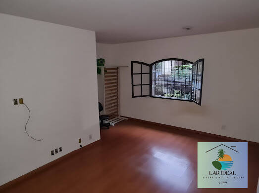 Casa à venda com 3 quartos, 191m² - Foto 2