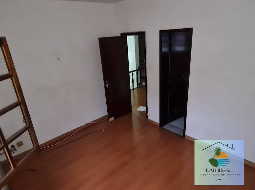 Casa à venda com 3 quartos, 191m² - Foto 4