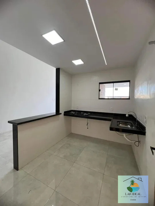 Casa à venda com 3 quartos, 240m² - Foto 4