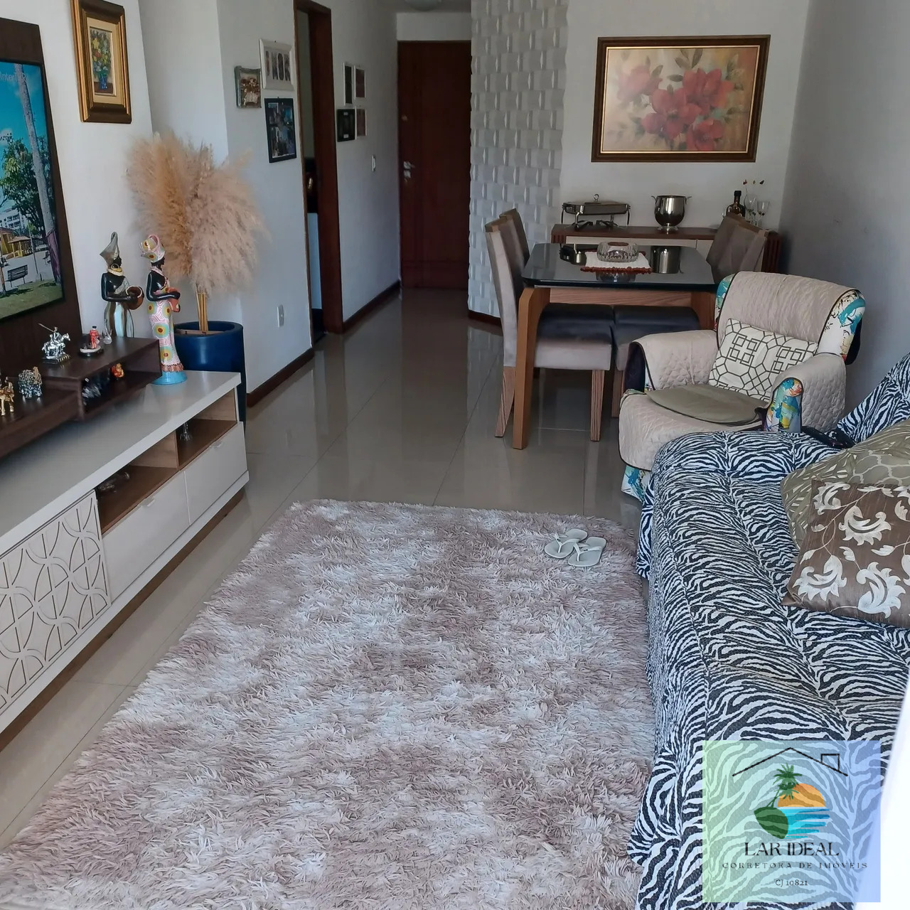 Apartamento à venda com 2 quartos, 105m² - Foto 2