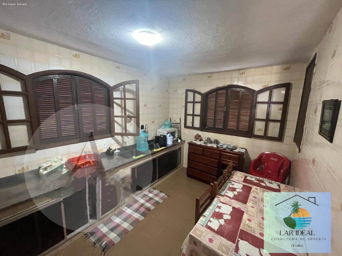 Casa à venda com 3 quartos, 250m² - Foto 8