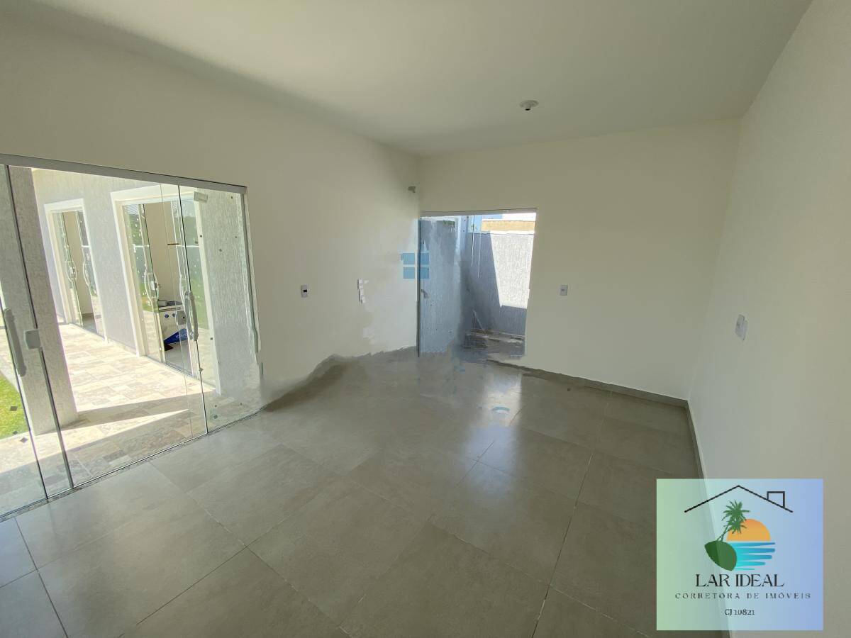 Casa à venda com 3 quartos, 157m² - Foto 4