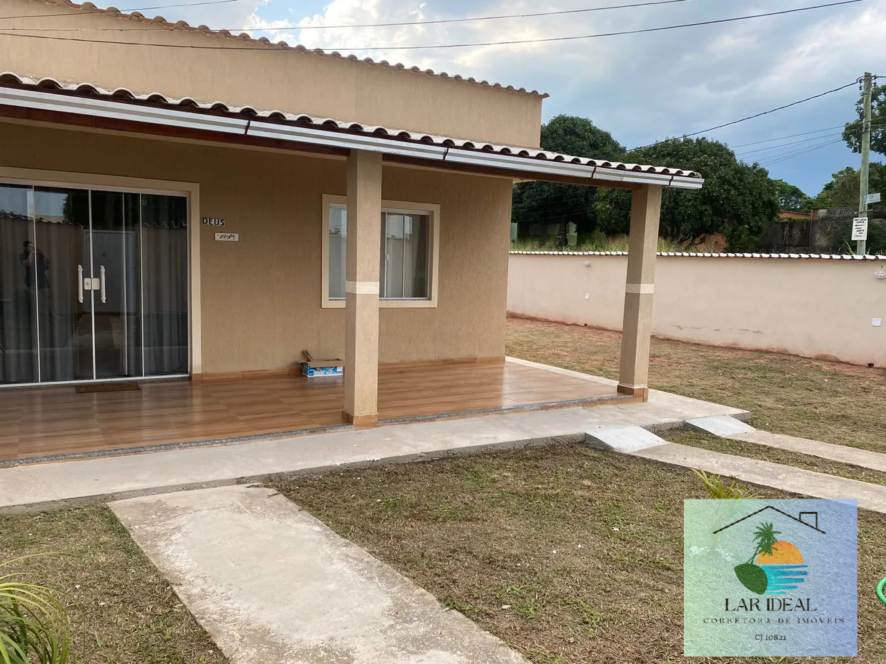 Casa à venda com 2 quartos, 440m² - Foto 1