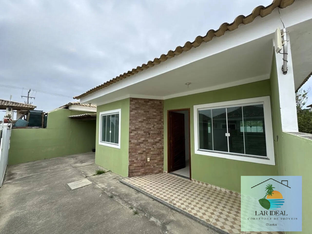 Casa à venda com 4 quartos, 95m² - Foto 3