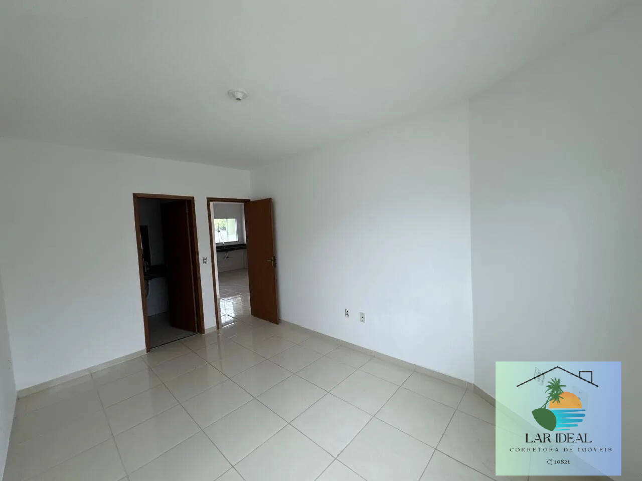 Casa à venda com 4 quartos, 95m² - Foto 12