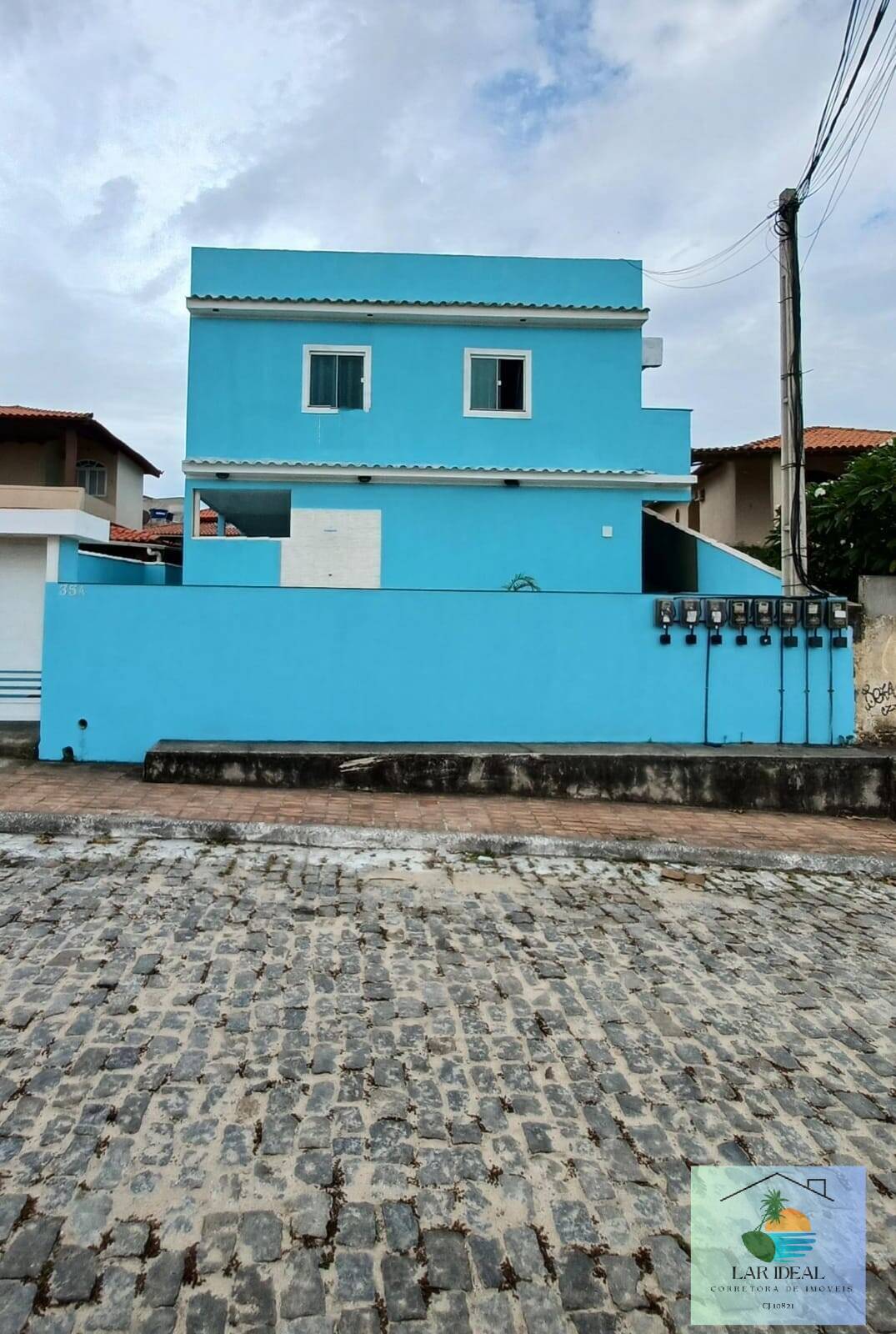 Casa à venda com 2 quartos, 56m² - Foto 1