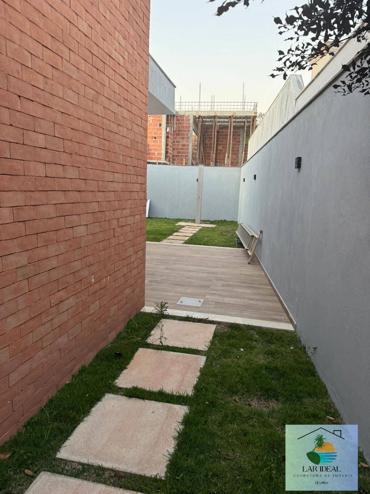 Casa de Condomínio à venda e aluguel com 3 quartos, 155m² - Foto 3