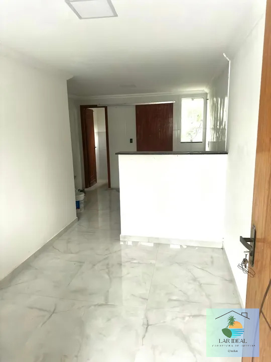 Casa à venda com 2 quartos, 60m² - Foto 3