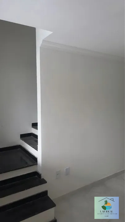 Casa à venda com 2 quartos, 60m² - Foto 6