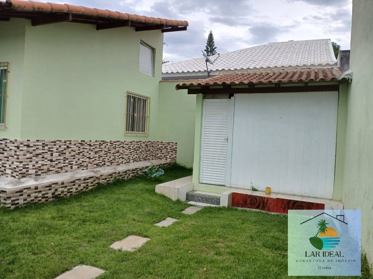 Casa à venda com 2 quartos, 98m² - Foto 4