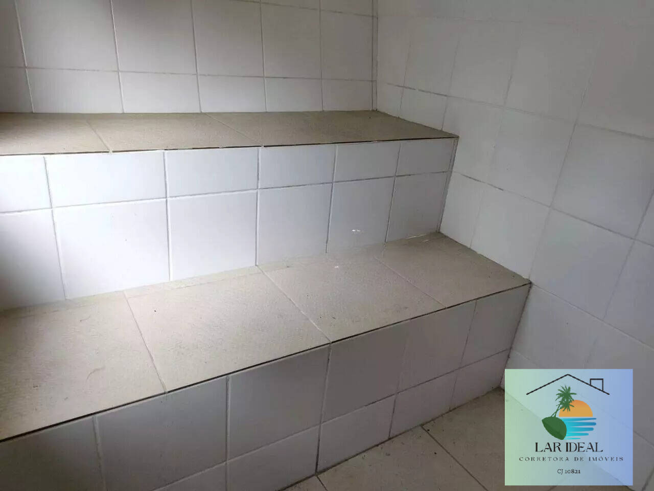 Casa à venda com 3 quartos, 220m² - Foto 27