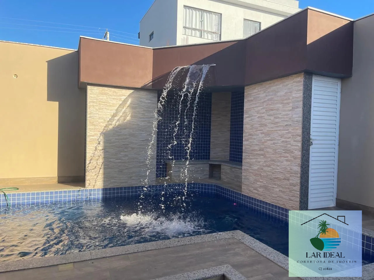 Casa de Condomínio à venda com 4 quartos, 237m² - Foto 5