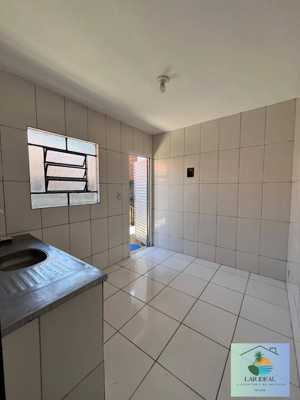 Casa à venda com 3 quartos, 85m² - Foto 11